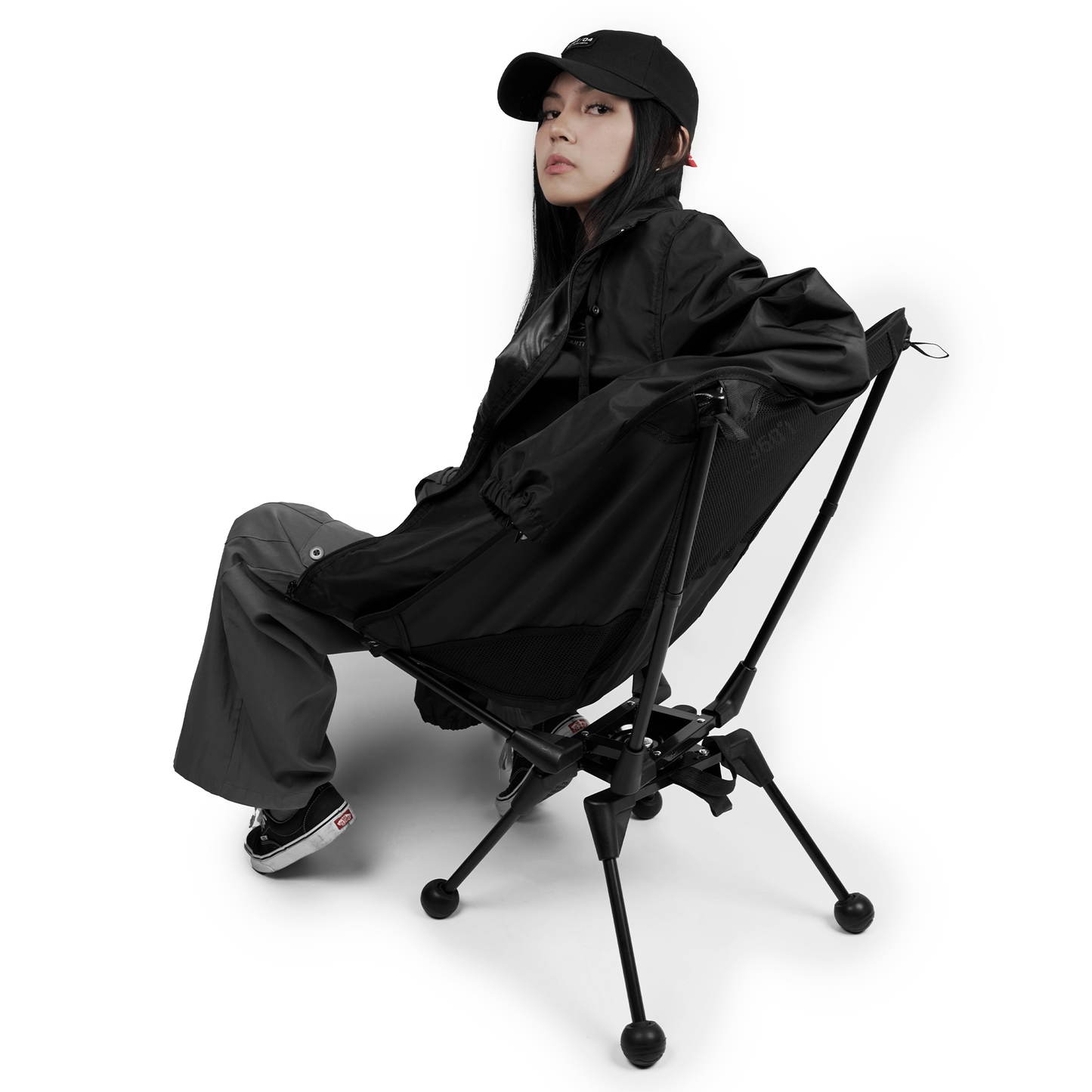 WNDRR Settler 360°- Low Back Swivel Chair (150 KG)